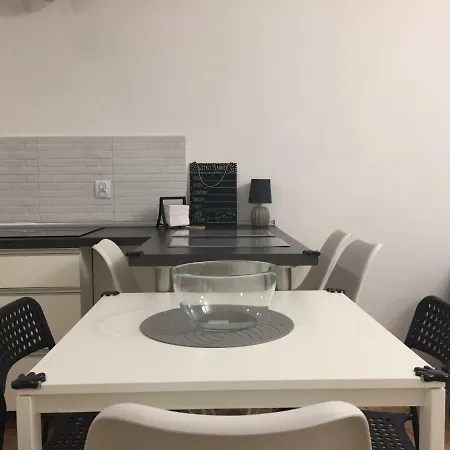 Sea Wolf Apartment