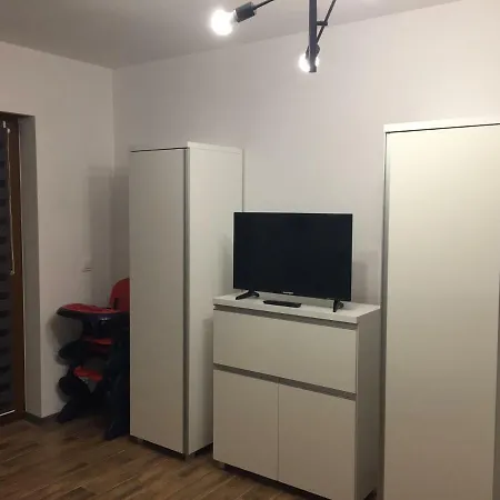 Sea Wolf Apartment *